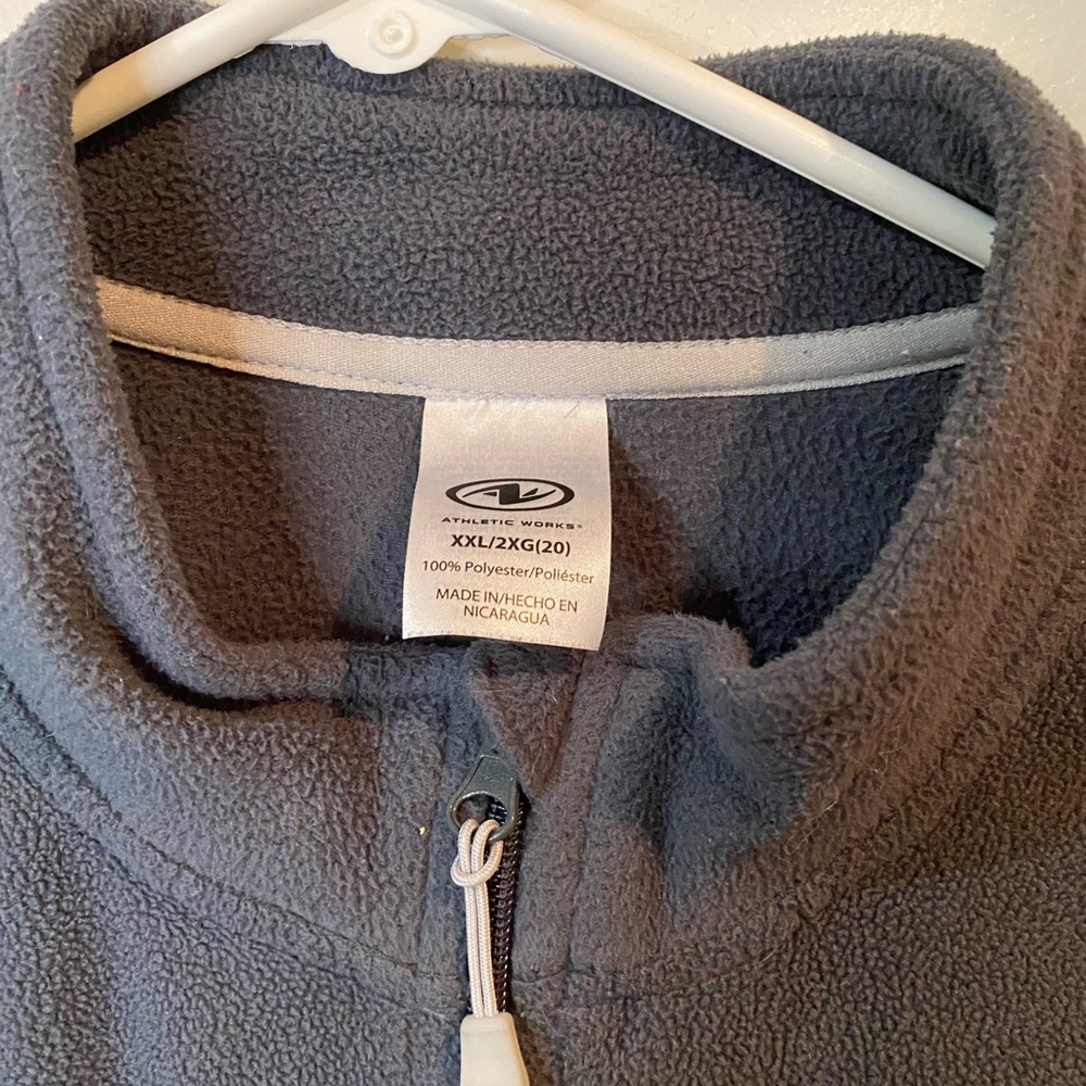 Gray half zip! - Picture 4 of 5